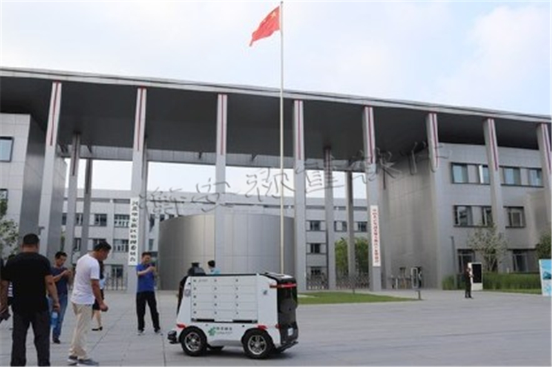 中国邮政智能无人投递车投入商业运营：一次可装载200公斤邮件