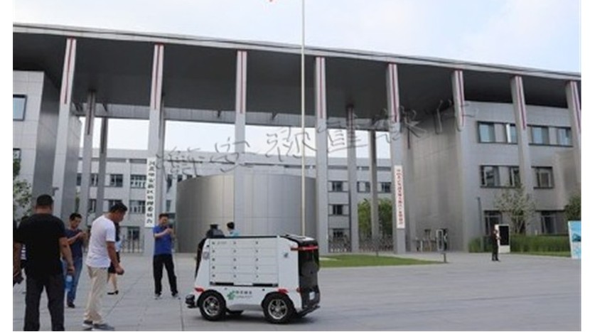 中国邮政智能无人投递车投入商业运营：一次可装载200公斤邮件